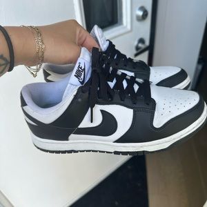 Nike dunk low next nature (Panda)